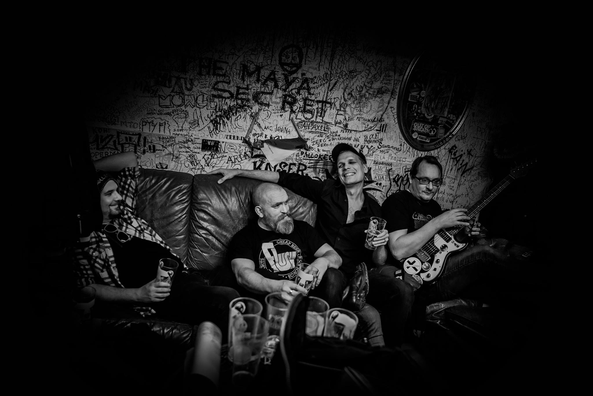Flush backstage